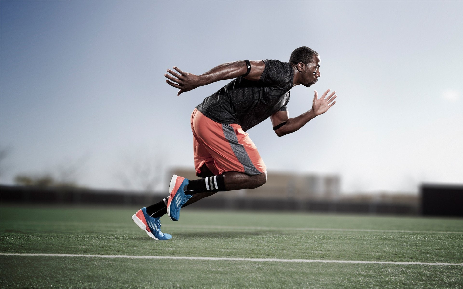 拉尼·帕利斯特展现未来冠军潜质，帕拉尼恩斯足球俱乐部